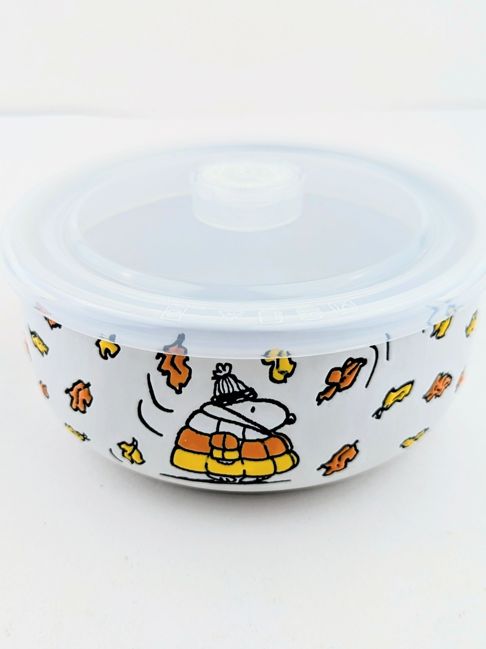Peanuts White Fall Microwavable Soup Bowl with Snoopy and Yellow-Orange Leaves